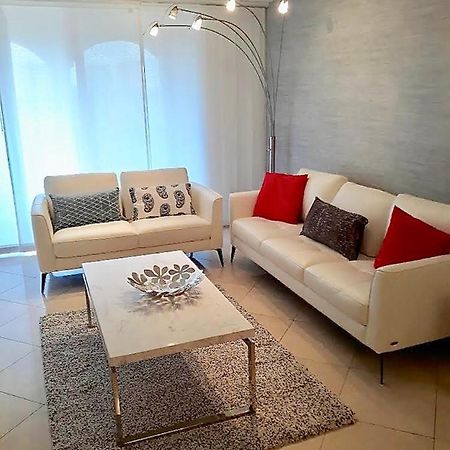 Resort Style In Aventura Florida المظهر الخارجي الصورة