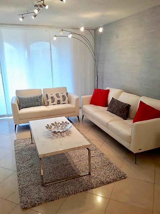 Resort Style In Aventura Florida المظهر الخارجي الصورة